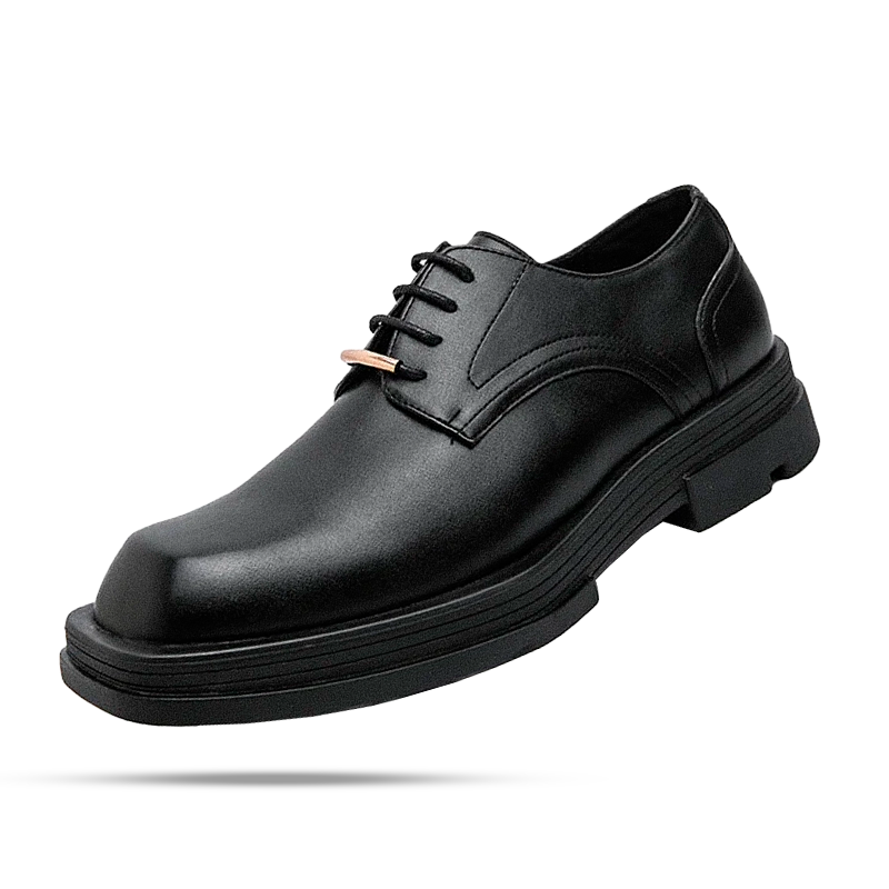 Sapato masculino Derby Monzzani MZ910 em couro premium fosco, com solado tratorado de 5 cm, ideal para composições urbanas, sociais e casuais com estilo.