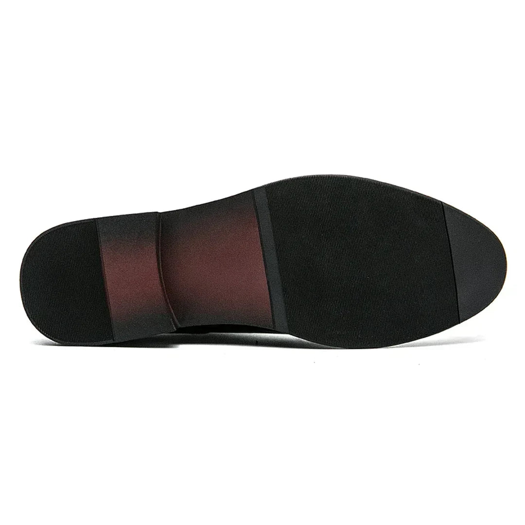 Sapato masculino Derby Monzzani MZ913 em couro texturizado em escamas, design elegante com plataforma de 4 cm, ideal para looks formais e casuais.