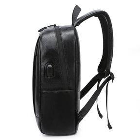 Mochila Executiva Monzzani MZ800 preta com porta USB, alças acolchoadas e compartimento para notebook de até 15,6 polegadas.