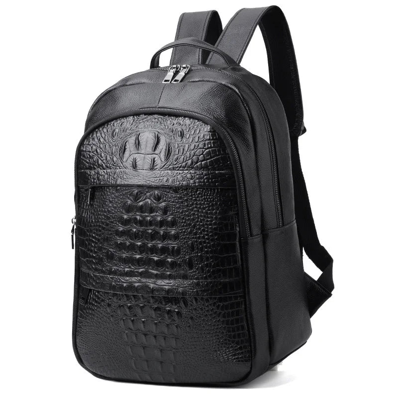 Mochila Executiva em Couro Monzzani MZ801 preta com design clássico, alças acolchoadas e compartimento para notebook.