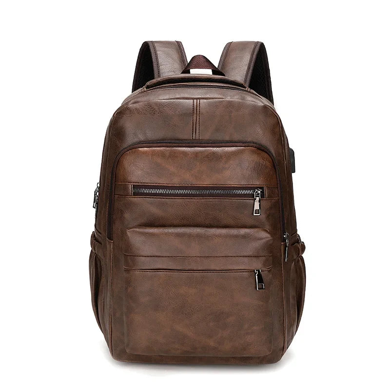 Mochila Executiva Monzzani MZ803 em couro, com alças acolchoadas, acabamento refinado e compartimento para notebook.