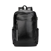 Mochila Executiva em Couro Monzzani MZ805 com design clássico, compartimento para notebook e alças acolchoadas.