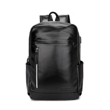 Mochila Executiva em Couro Monzzani MZ805 com design clássico, compartimento para notebook e alças acolchoadas.
