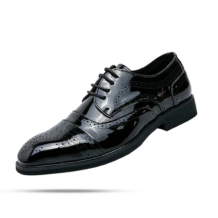 Sapato masculino Derby Monzzani MZ918 em couro texturizado e lustrado, com cadarço trançado e plataforma de 3 cm, ideal para estilo social sofisticado.