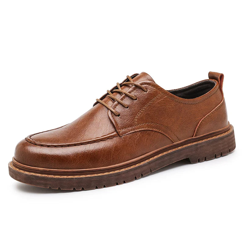Sapato masculino Monzzani MZ923 em couro de alta qualidade, design clássico e versátil com conforto e durabilidade para looks sociais e casuais.