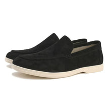 Sapato masculino Loafer Monzzani MZ905 em camurça macia, elegante e versátil, perfeito para looks sociais e casuais com conforto e estilo refinado